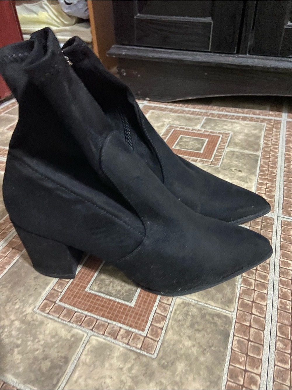 Black suede Women's Pointed Toe Block Heel Ankle Boots
